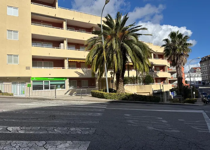 Desconectaengalicia Ribapraia Con Piscina דירה